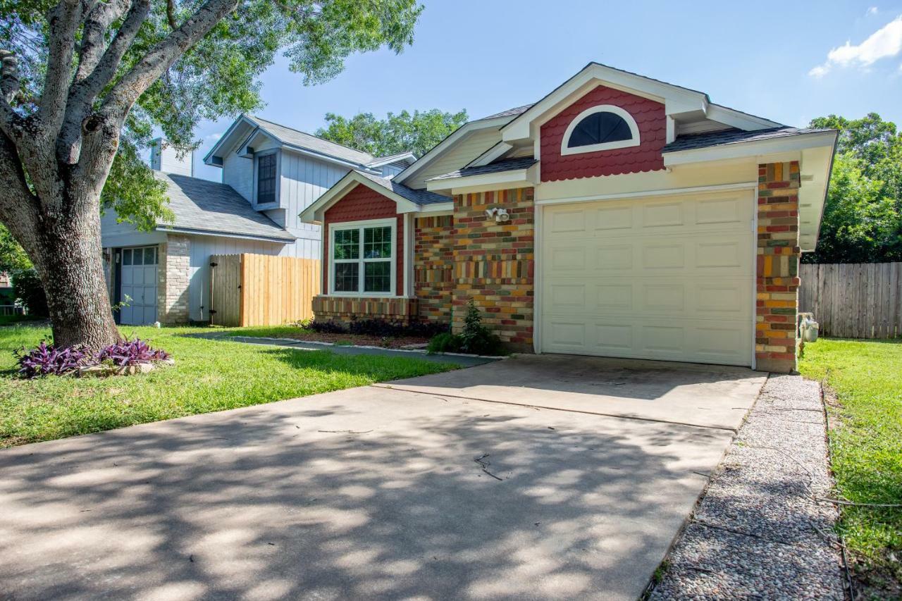 Comfortable, Family And Business Friendly 2Bd/2Ba House In North Austin Exterior foto